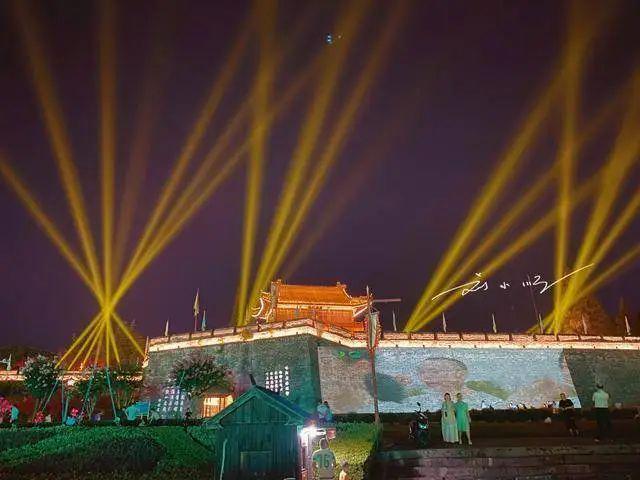 牌桌意外：因出牌缓慢遭遇“飞来横祸”